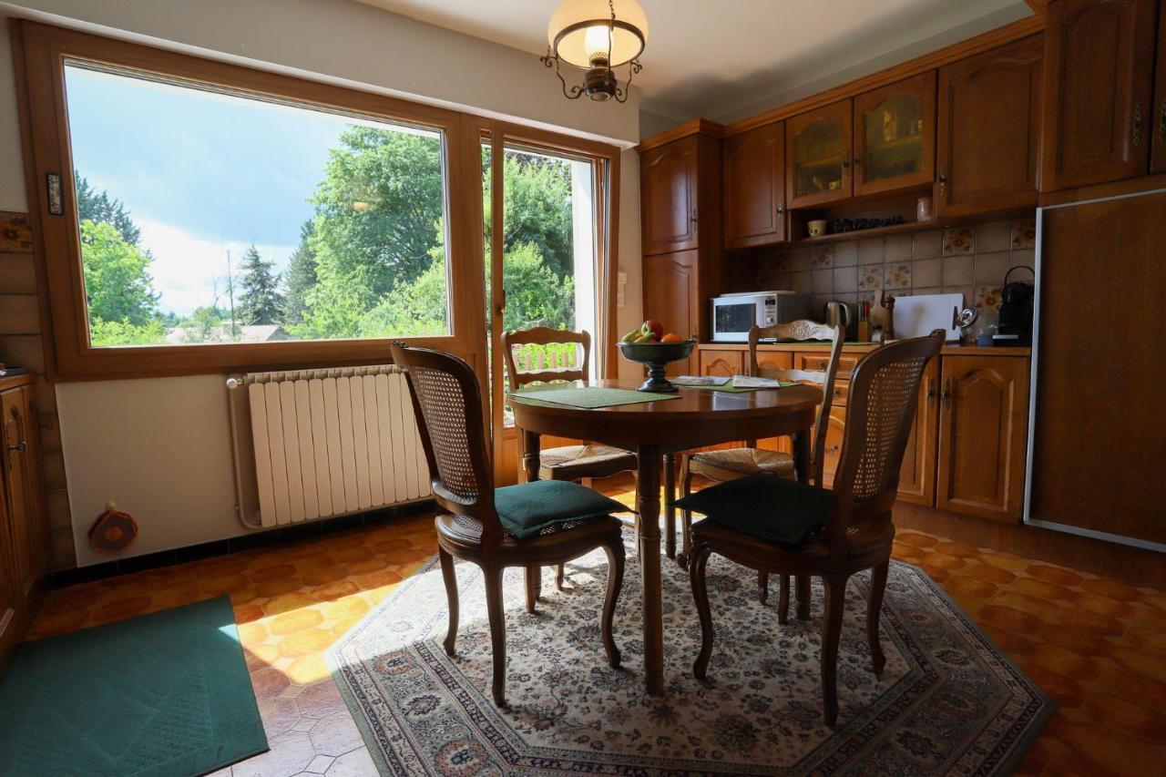 Le Vintage Grand Appartement 4 Etoiles Avec Jardin Proche Du Lac Annecy Kültér fotó